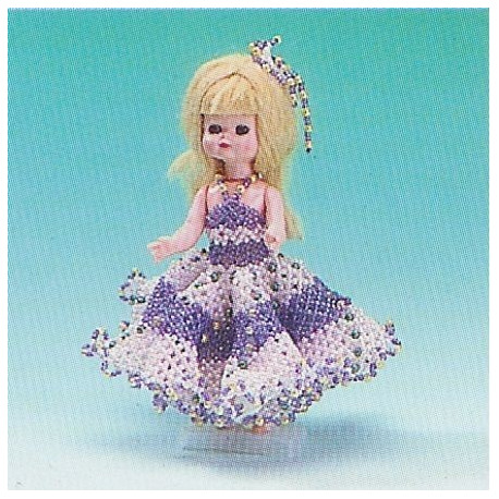 ILA perlemønster 15 cm dukke, lilla/lyserød kjole